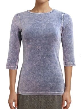 Hard tail 3/4 sleeve top in dark blue